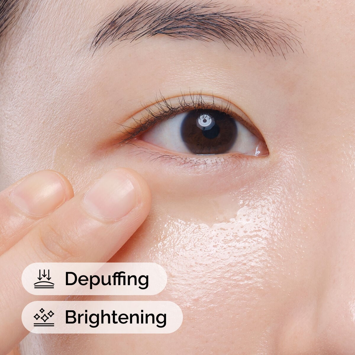 caffeine-solution-5-egcg-eye-serum-w6 ord-caffeine-solution-egcg-model-application-with-benefits.jpg